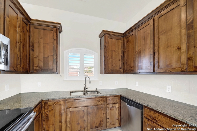 Image 10 of 32 For 113 Ridgecrest