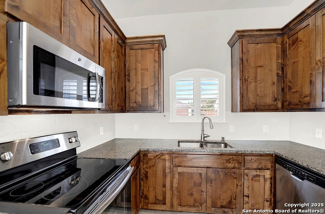 Image 11 of 32 For 113 Ridgecrest