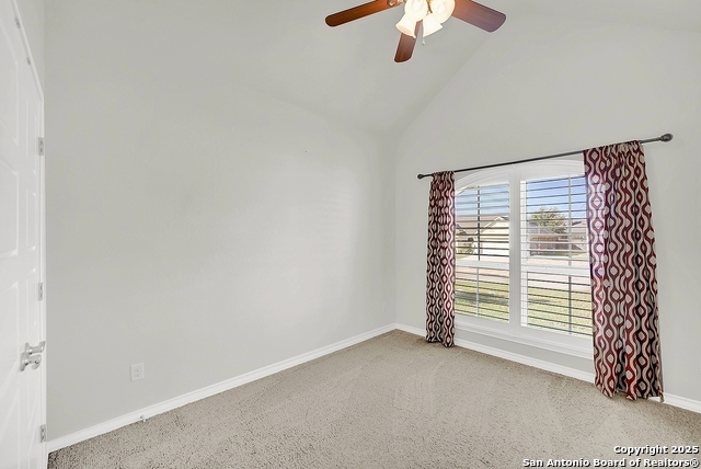 Image 20 of 32 For 113 Ridgecrest