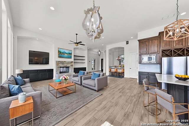 Image 17 of 54 For 11910 Keller