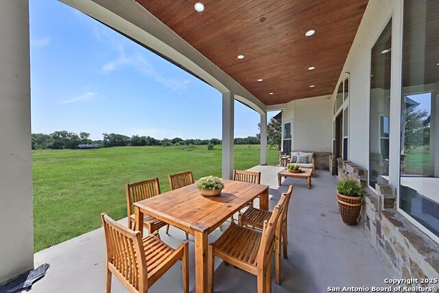 Image 41 of 54 For 11910 Keller