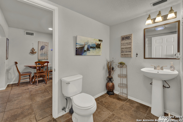 Image 22 of 45 For 1015 Reiley Rd