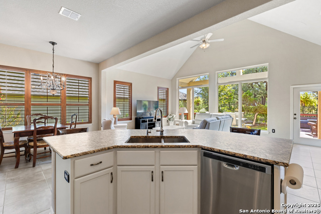 Image 10 of 26 For 123 Gaucho  