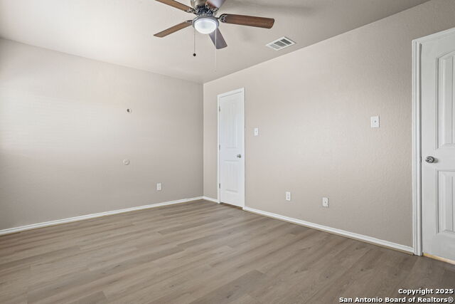 Image 25 of 35 For 2546 Gato Del Sol