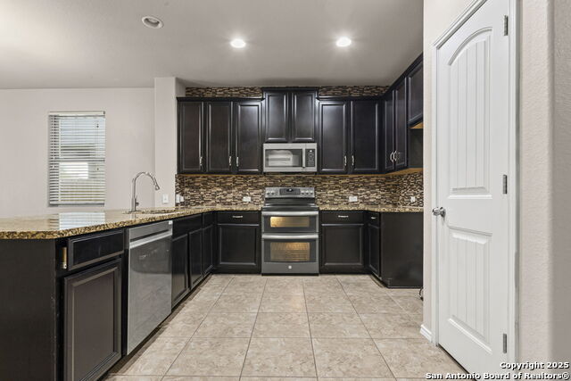 Image 9 of 35 For 2546 Gato Del Sol