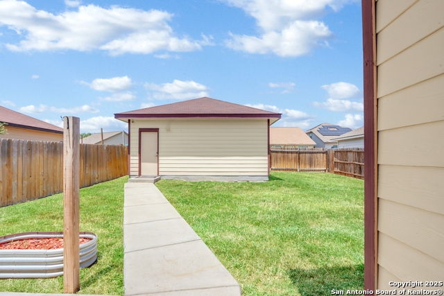 Image 23 of 25 For 5983 Midcrown Dr