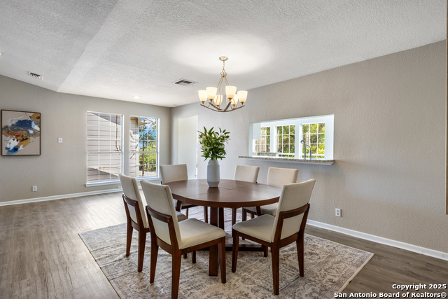 Listing photo id 11 for 178 Mary Ann