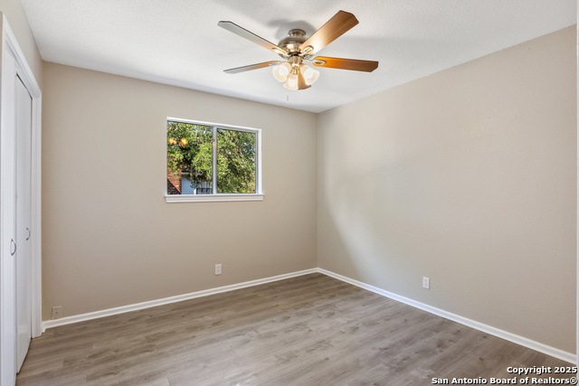 Listing photo id 15 for 178 Mary Ann