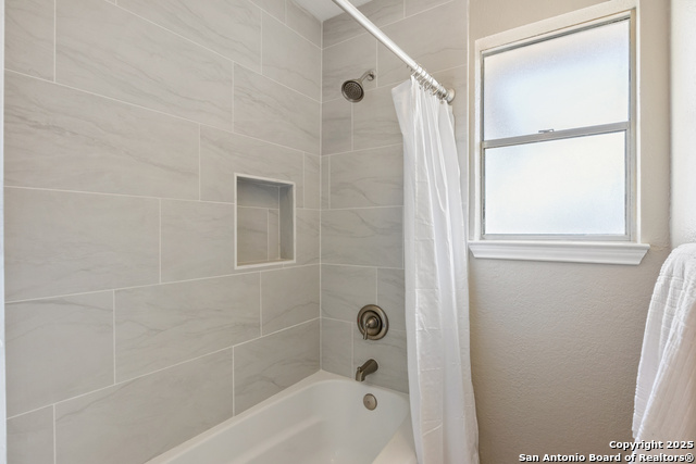 Listing photo id 17 for 178 Mary Ann