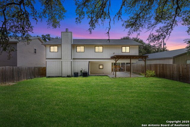 Listing photo id 24 for 178 Mary Ann