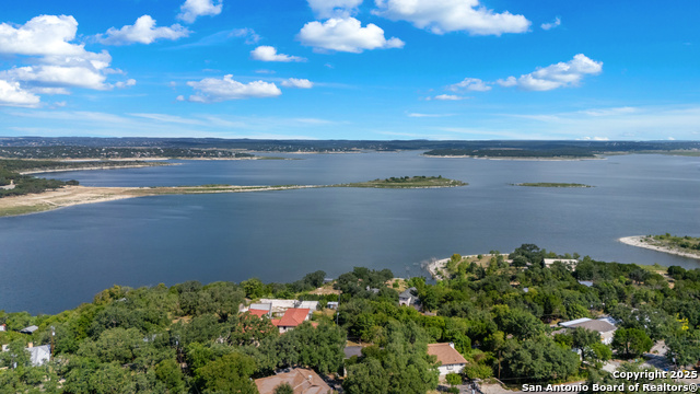 Listing photo id 26 for 178 Mary Ann