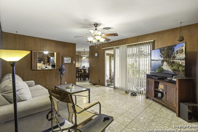 Image 12 of 23 For 3923 Longridge