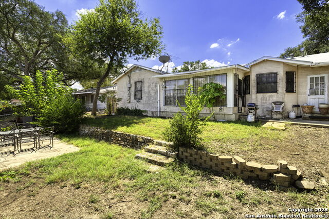 Image 21 of 23 For 3923 Longridge