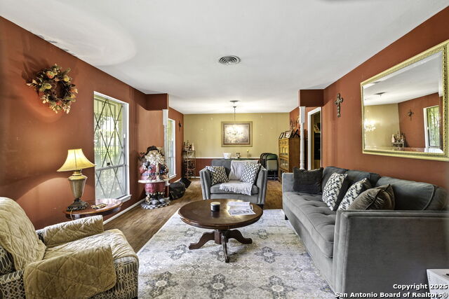 Image 6 of 23 For 3923 Longridge