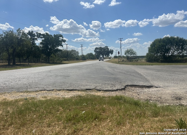 Listing photo id 2 for 00 Dixon S 