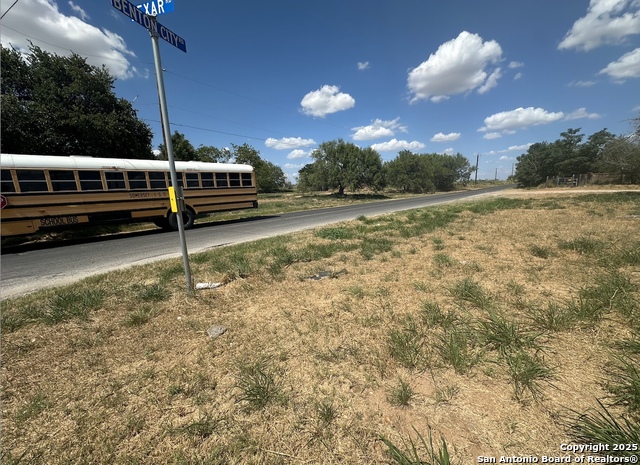 Listing photo id 3 for 00 Dixon S 