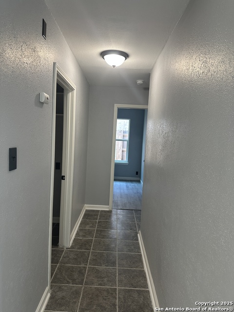 Image 9 of 25 For 14627 Highland Rdg