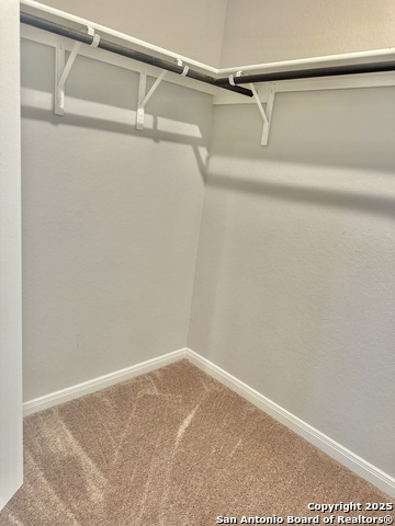 Listing photo id 12 for 1519 Argon Way