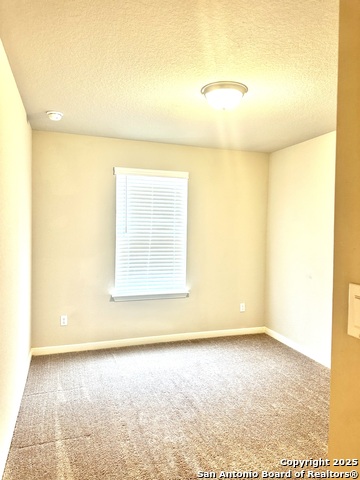 Listing photo id 19 for 1519 Argon Way