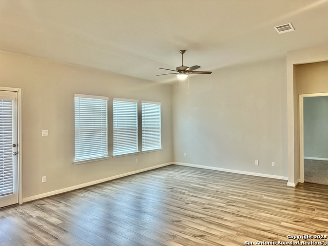 Listing photo id 1 for 1519 Argon Way