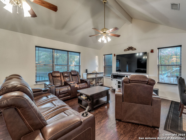 Image 8 of 27 For 429 Ringaskiddy