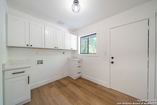 Image 13 of 36 For 315 Royal Oaks