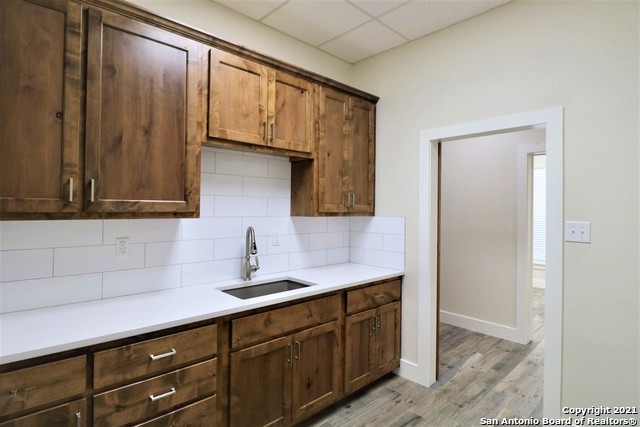 Image 11 of 20 For 1313 Lorenzo St