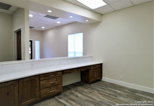 Image 9 of 20 For 1313 Lorenzo St