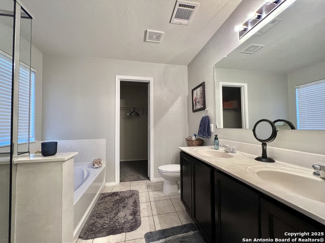 Image 14 of 20 For 3731 Gallery Wells