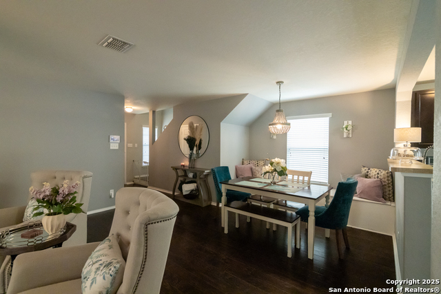 Image 7 of 20 For 3731 Gallery Wells