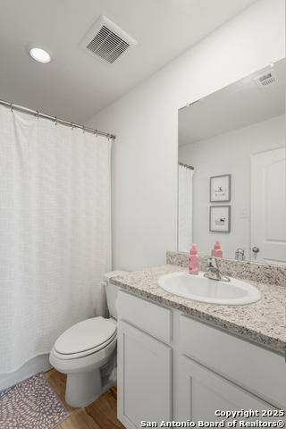 Image 12 of 15 For 16025 Dickens