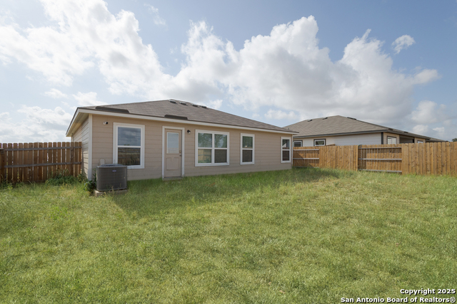 Image 15 of 15 For 16025 Dickens