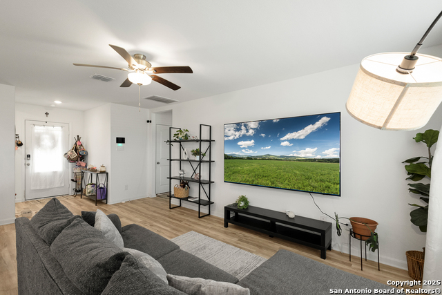 Image 5 of 15 For 16025 Dickens