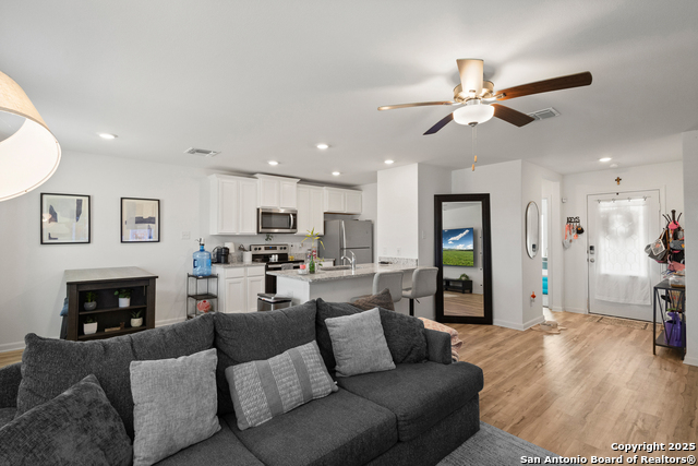 Image 6 of 15 For 16025 Dickens