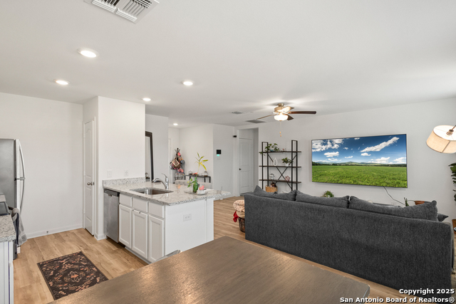 Image 8 of 15 For 16025 Dickens