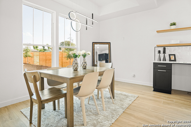 Image 12 of 27 For 1202 Villaret W