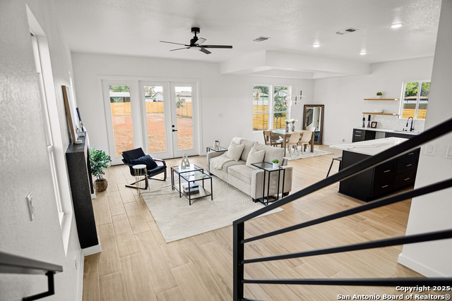 Image 15 of 27 For 1202 Villaret W