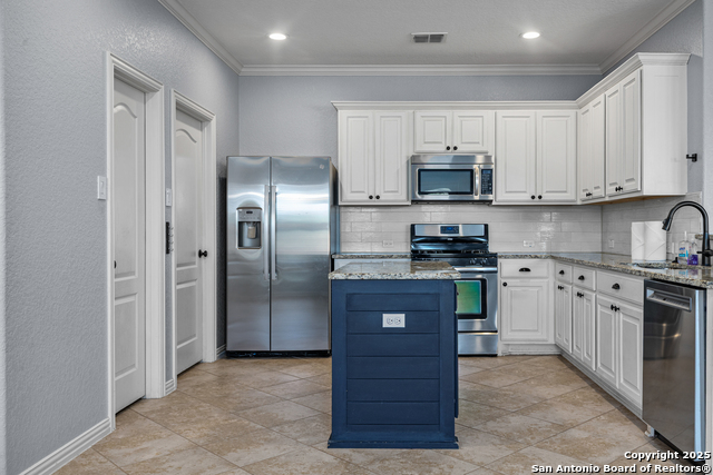 Image 13 of 34 For 6030 Diego  