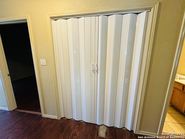 Image 10 of 17 For 2815 Goldsmith