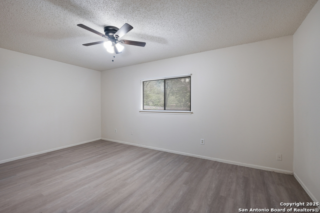 Image 10 of 18 For 15414 Legend Springs Dr