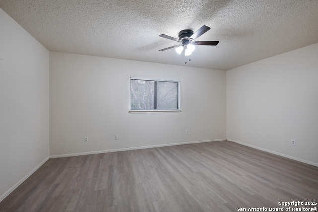 Image 12 of 18 For 15414 Legend Springs Dr