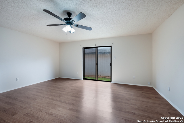 Image 6 of 18 For 15414 Legend Springs Dr