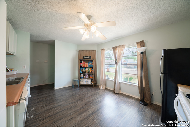 Image 3 of 25 For 9759 Hidden Swan