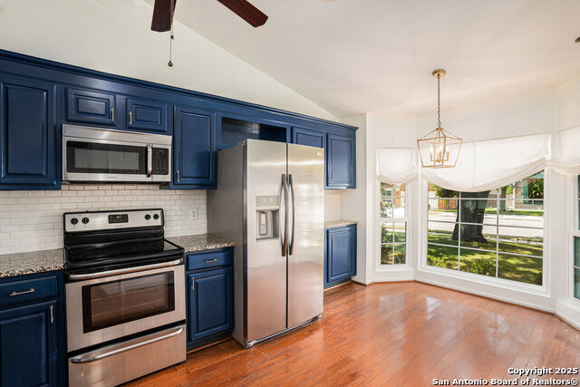 Image 15 of 32 For 337 Sunrose Ln