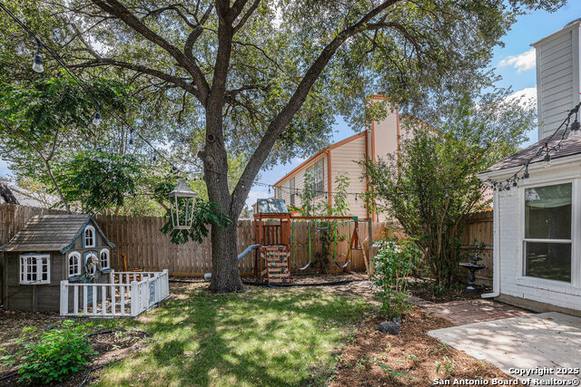 Image 31 of 32 For 337 Sunrose Ln