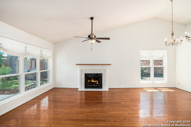 Image 8 of 32 For 337 Sunrose Ln