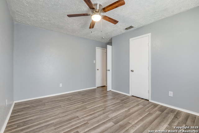 Image 21 of 35 For 8739 Welles Edge