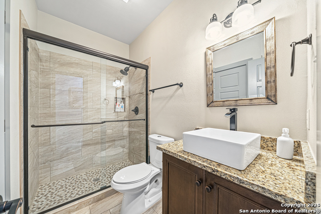 Image 13 of 27 For 419 Hackberry N