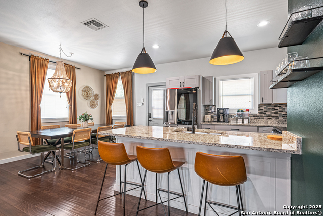 Image 8 of 27 For 419 Hackberry N