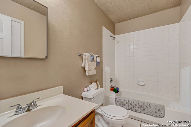 Image 13 of 26 For 8103 Grimchester